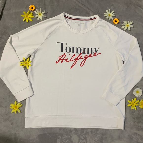 Tommy Hilfiger Tops - Tommy Hilfiger Logo Crewneck Sweatshirt